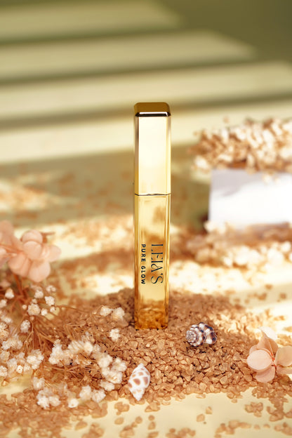 Lash Amplifier mascara tube with curved volumizing wand